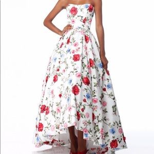 Sherri Hill NWT Style 51795 Floral Gown